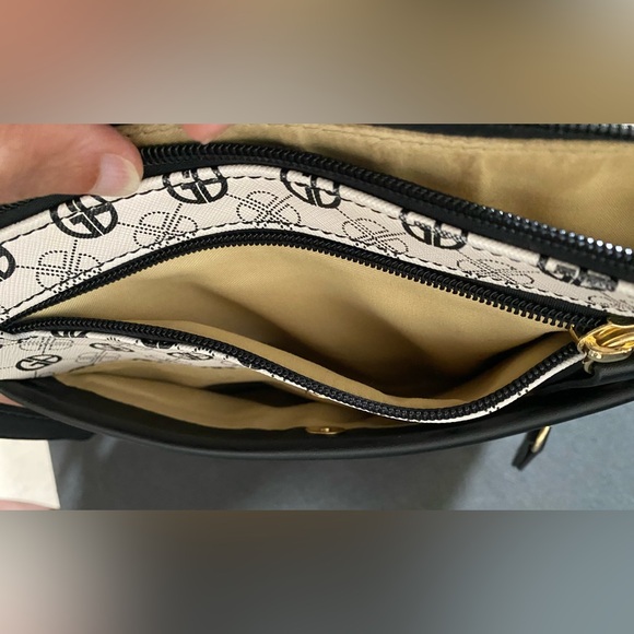 Giani Bernini Tonal Signature Crossbody - Picture 12 of 16